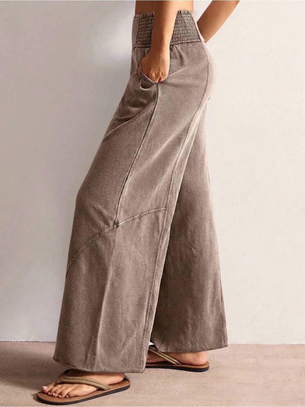 High-Waist Wide Leg Women’s Pants in rust brown - Picture 6 of 7